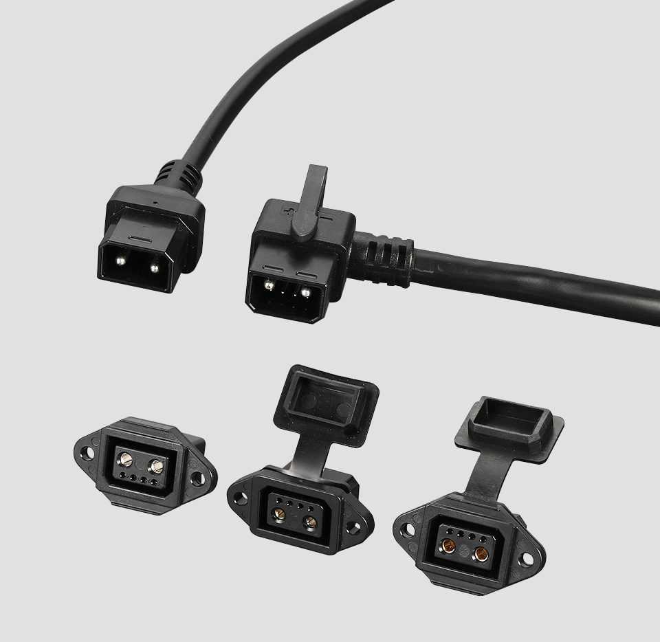 電源接口